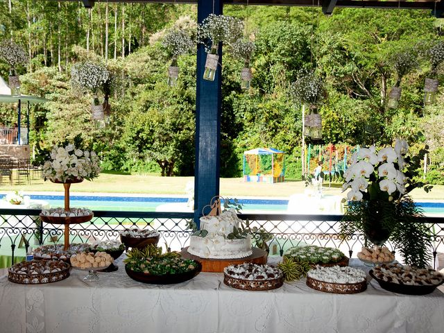 O casamento de Aluysio e Mariele em Santa Luzia, Minas Gerais 11