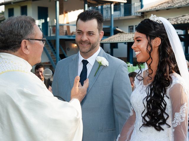 O casamento de Aluysio e Mariele em Santa Luzia, Minas Gerais 26