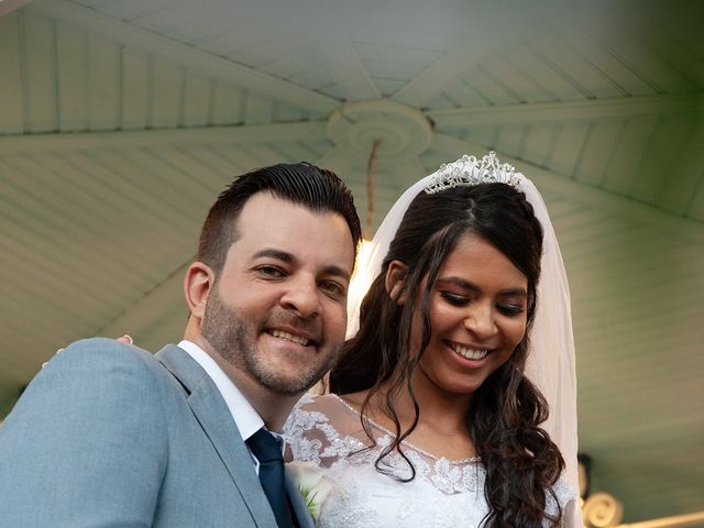 O casamento de Aluysio e Mariele em Santa Luzia, Minas Gerais 41