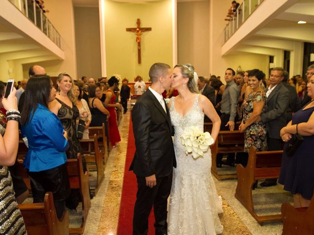 O casamento de Henrique e Camila em Belo Horizonte, Minas Gerais 18