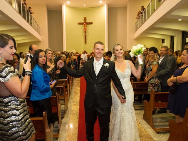 O casamento de Henrique e Camila em Belo Horizonte, Minas Gerais 19