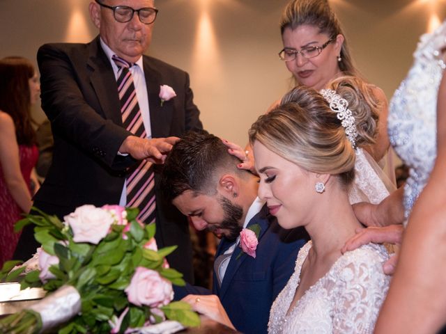 O casamento de Vitor e Bárbara em Belo Horizonte, Minas Gerais 24