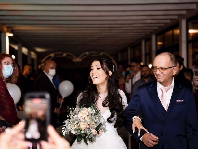 O casamento de Thaylon  e Jennifer em Mairiporã, São Paulo Estado 9