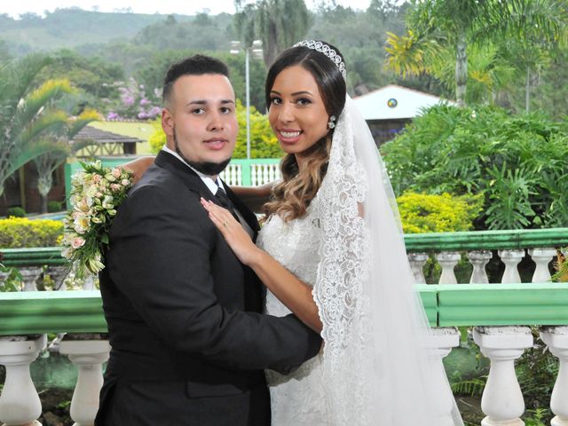O casamento de Cleber e Naara em Franco da Rocha, São Paulo Estado 33