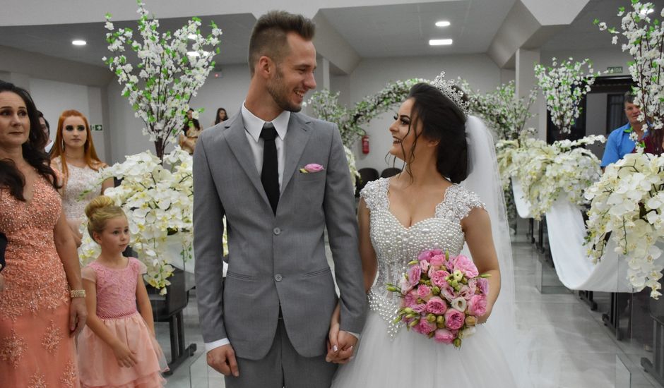 O casamento de André e Suzy em São João, Paraná