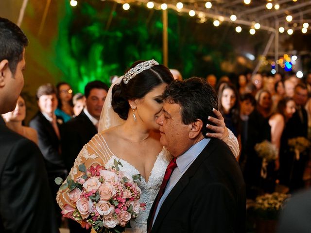 O casamento de Giulino e Lissandra em Vila Velha, Espírito Santo 28