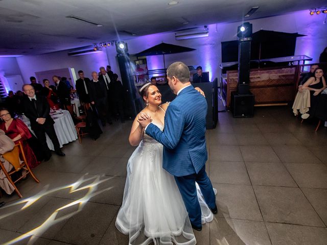 O casamento de Rafael e Adriane em Porto Alegre, Rio Grande do Sul 12