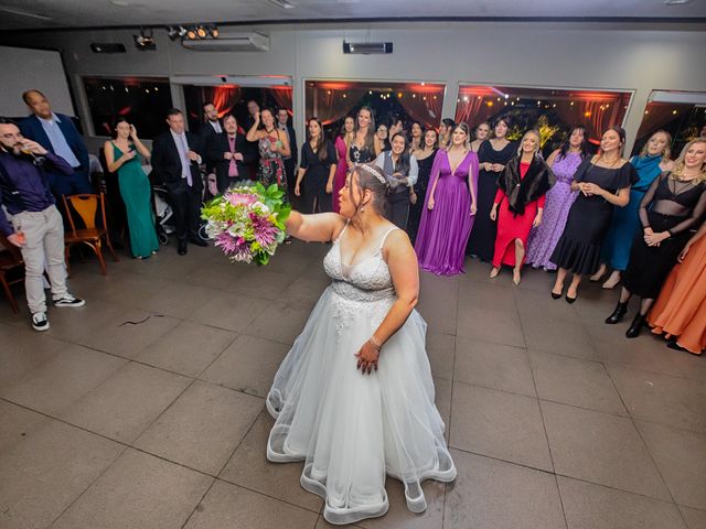 O casamento de Rafael e Adriane em Porto Alegre, Rio Grande do Sul 14