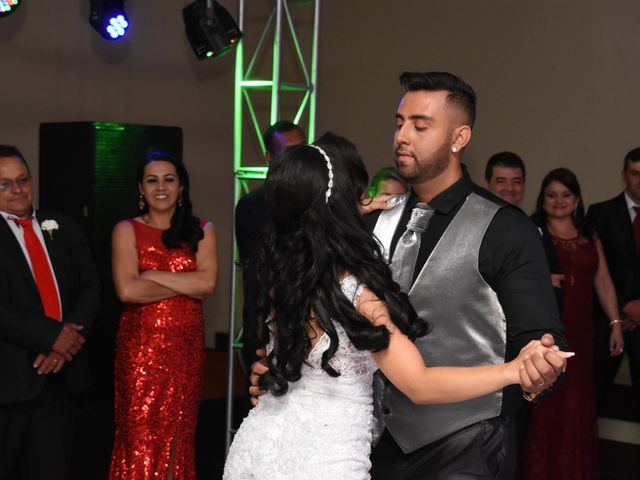 O casamento de Everton e Adriana em Alfenas, Minas Gerais 134