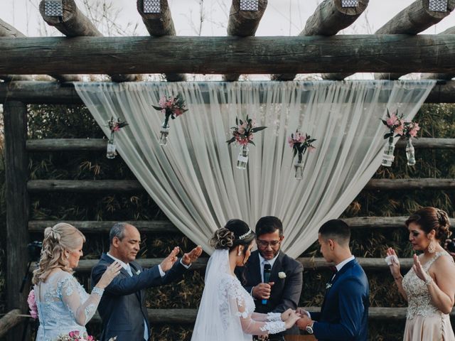 O casamento de Crystian e Amanda em Curitiba, Paraná 33