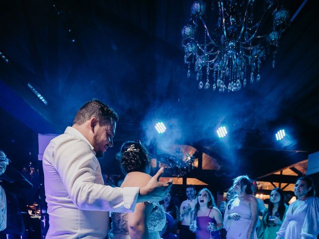 O casamento de Lucas e Jaine em São José dos Pinhais, Paraná 193