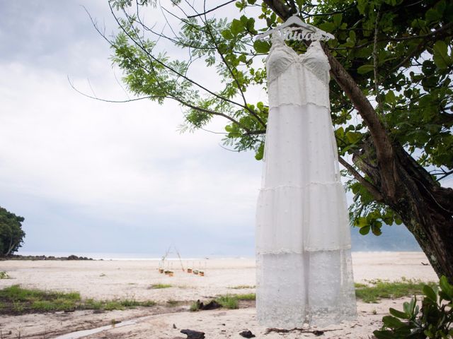 O casamento de Rodrigo e Daly em Maresias, São Paulo Estado 27