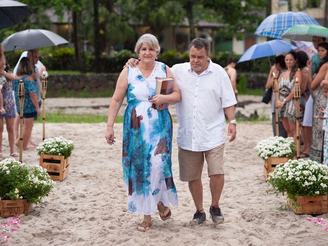 O casamento de Rodrigo e Daly em Maresias, São Paulo Estado 83