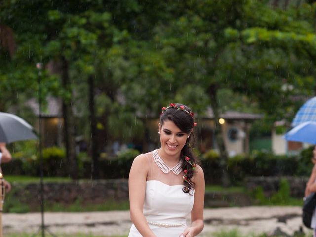 O casamento de Rodrigo e Daly em Maresias, São Paulo Estado 91