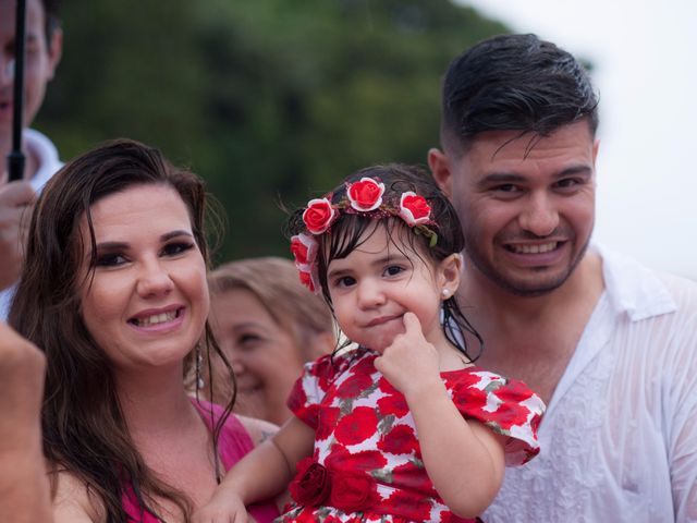 O casamento de Rodrigo e Daly em Maresias, São Paulo Estado 185