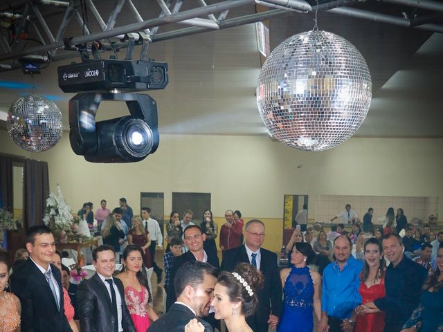 O casamento de Roger e Mariana em Juranda, Paraná 29