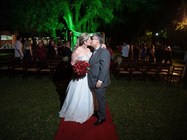 O casamento de Fernando e Caroline em Canoas, Rio Grande do Sul 49