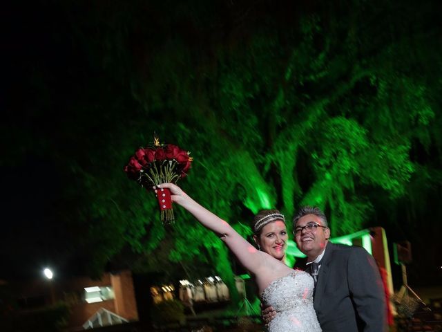 O casamento de Fernando e Caroline em Canoas, Rio Grande do Sul 51
