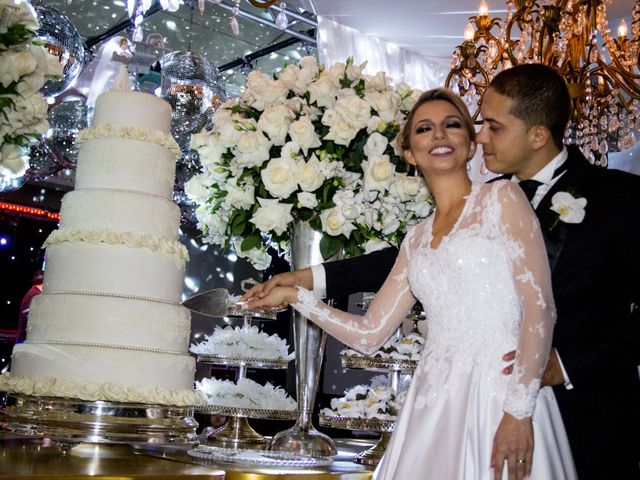 O casamento de Felipe e Fernanda em Belo Horizonte, Minas Gerais 39