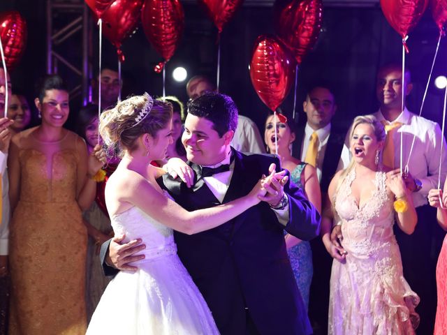O casamento de Victor e Rosalina em Santos, São Paulo Estado 16
