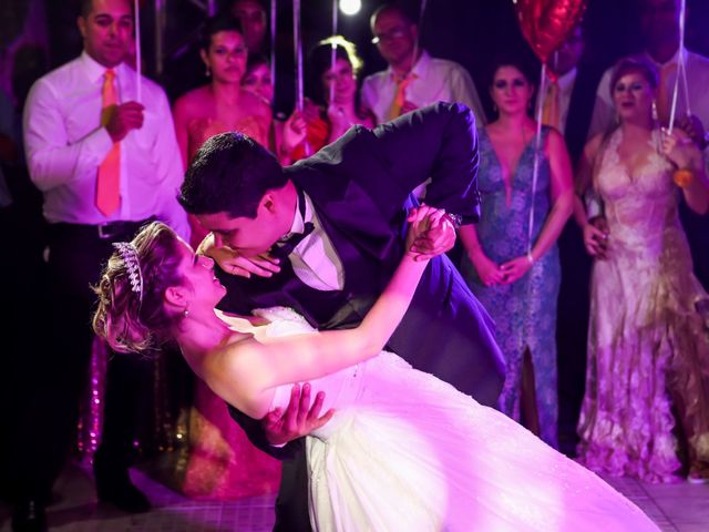 O casamento de Victor e Rosalina em Santos, São Paulo Estado 17