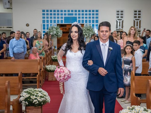 O casamento de Filipe e Gabriela em Montes Claros, Minas Gerais 32