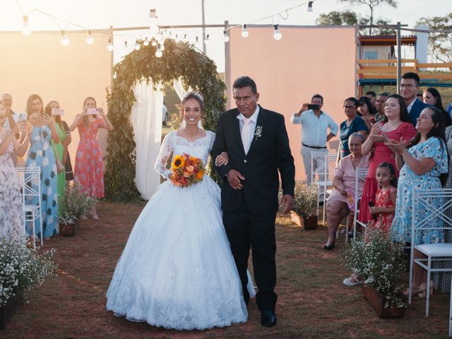 O casamento de Vinícius e Larissa em Lins, São Paulo Estado 36