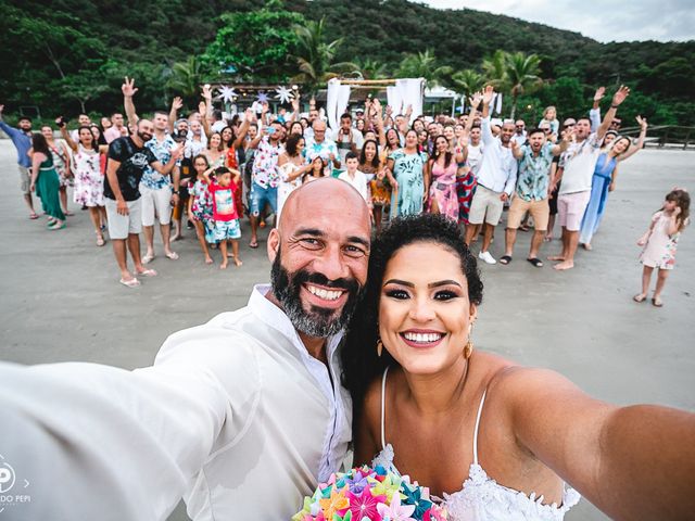 O casamento de Val e Letícia em Ilha do Mel, Paraná 33