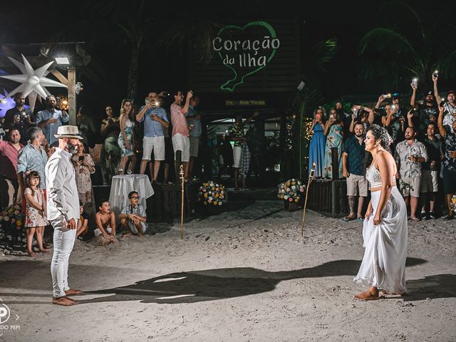 O casamento de Val e Letícia em Ilha do Mel, Paraná 39