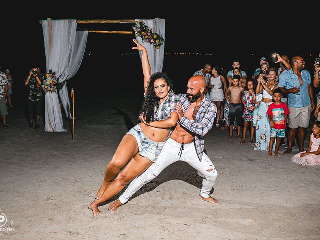 O casamento de Val e Letícia em Ilha do Mel, Paraná 42