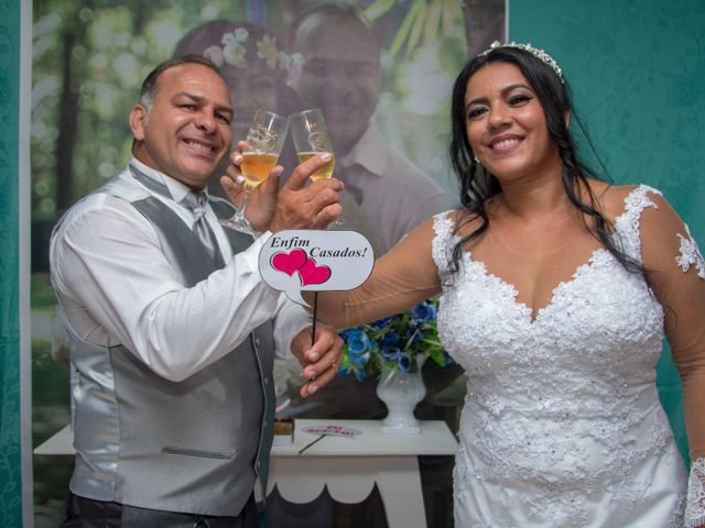 O casamento de Izo Vieira e Celiane em Santarém, Pará 17