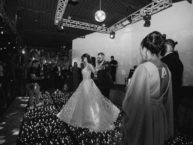 O casamento de Vitor e Rafaela em Mairiporã, São Paulo Estado 111