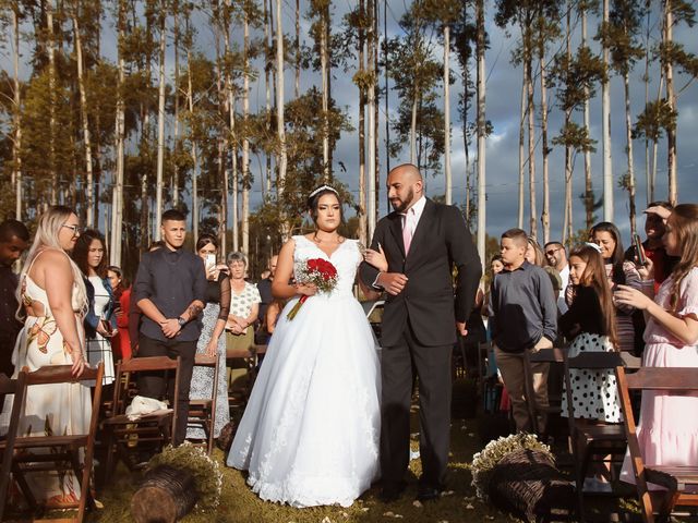 O casamento de Henrique e Karime em São José dos Pinhais, Paraná 23