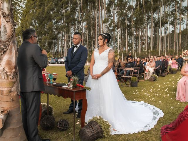 O casamento de Henrique e Karime em São José dos Pinhais, Paraná 29