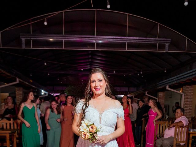 O casamento de Ellen e Marcos em Guararapes, São Paulo Estado 12
