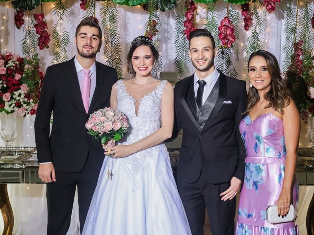 O casamento de Lucas e Jessica em Uberlândia, Minas Gerais 16