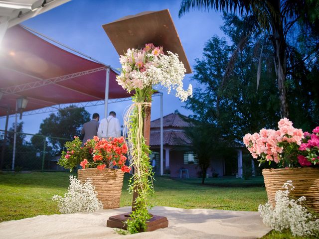 O casamento de Carlos Vinicios e Elaine em Águas Lindas de Goiás, Goiás 2