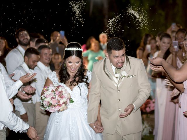 O casamento de Carlos Vinicios e Elaine em Águas Lindas de Goiás, Goiás 10