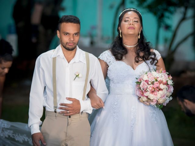 O casamento de Carlos Vinicios e Elaine em Águas Lindas de Goiás, Goiás 15