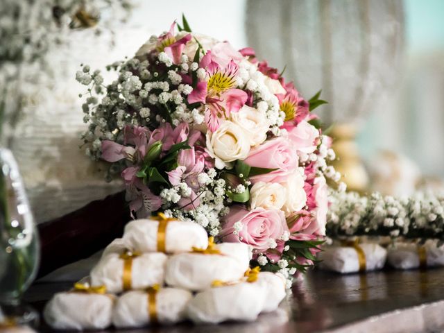 O casamento de Carlos Vinicios e Elaine em Águas Lindas de Goiás, Goiás 21