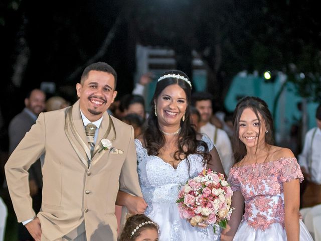 O casamento de Carlos Vinicios e Elaine em Águas Lindas de Goiás, Goiás 1