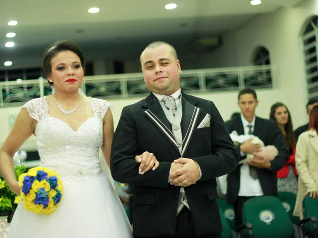 O casamento de Emílio e Daniela em Joinville, Santa Catarina 33