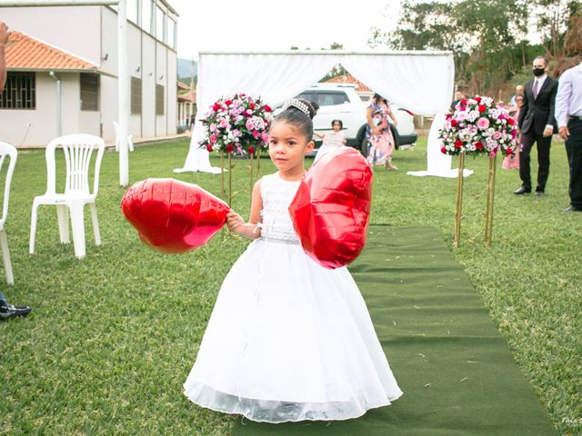 O casamento de Estenilson e Amanda em Campanha, Minas Gerais 21