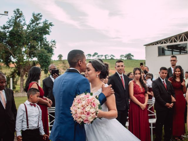 O casamento de Estenilson e Amanda em Campanha, Minas Gerais 33
