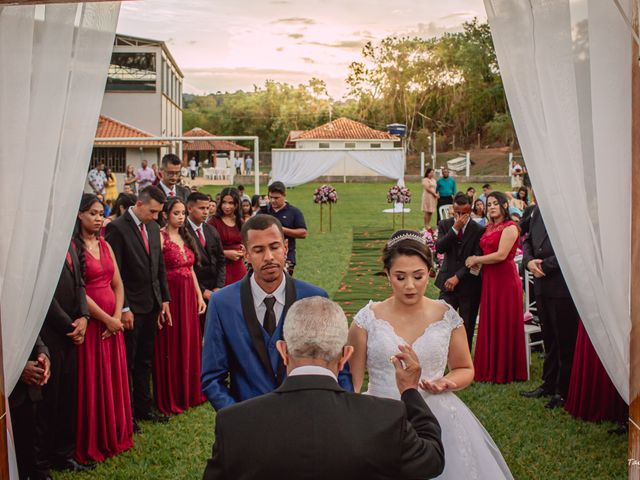 O casamento de Estenilson e Amanda em Campanha, Minas Gerais 44