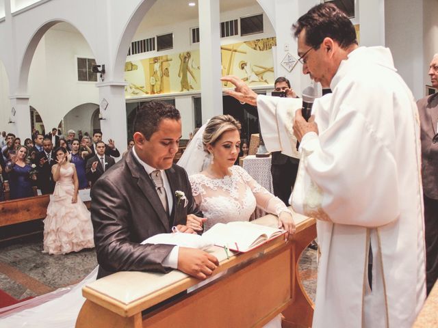 O casamento de Allan e Lucélia em Uberlândia, Minas Gerais 16