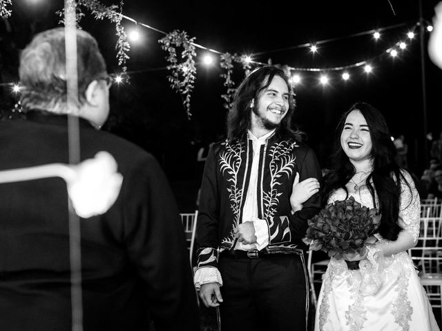 O casamento de Teo e Emily em Campo Grande, Mato Grosso do Sul 23