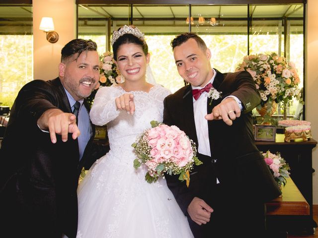 O casamento de Weverton e Taynara em Curitiba, Paraná 49