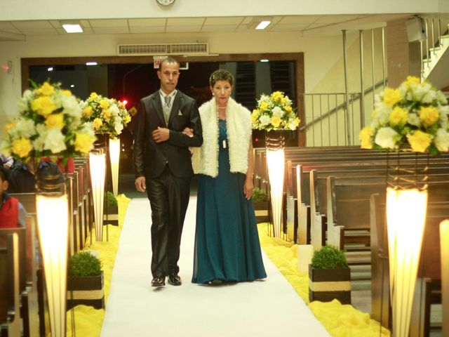 O casamento de Márcio e Letícia em Joinville, Santa Catarina 25