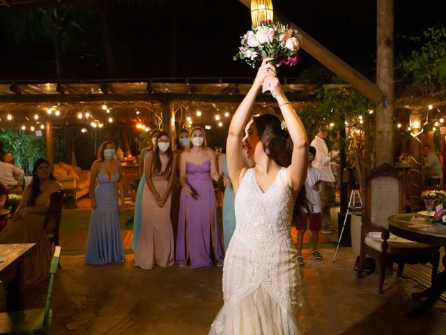 O casamento de Luis e Larissa em Salvador, Bahia 51
